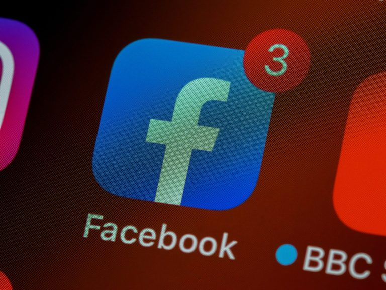 Ako Vam Jedan Nije Dovoljan Sad Mozete Imati Cetiri Facebook