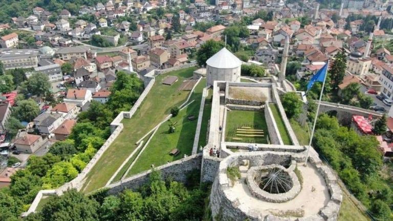 Travnik Stari Grad Scaled 1
